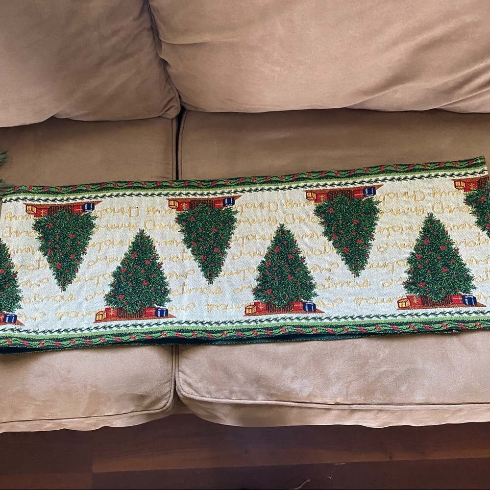 Christmas Tree Table Runner